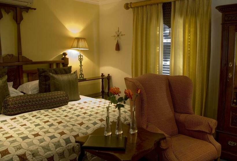 디럭스 룸, The Crown Guest House
