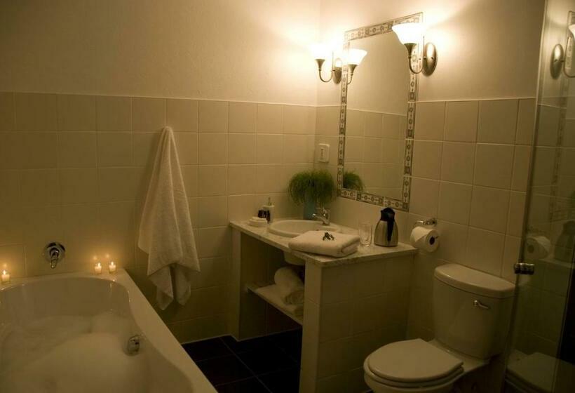 디럭스 룸, The Crown Guest House