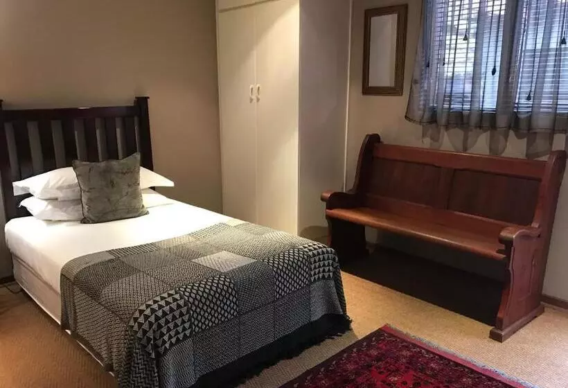 ガーデンビュースタンダードルーム, The Crown Guest House