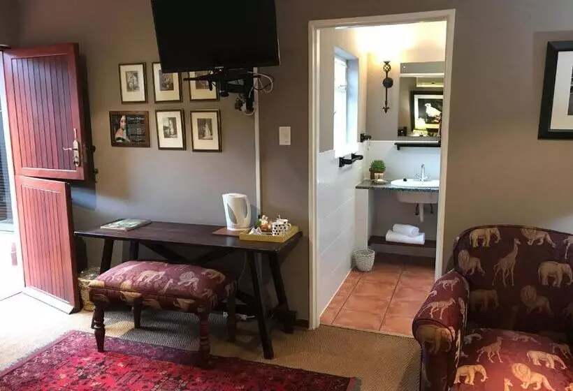 ガーデンビュースタンダードルーム, The Crown Guest House