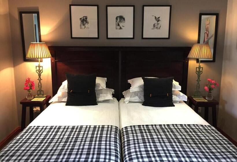 Номер Стандарт Вид на Сад, The Crown Guest House