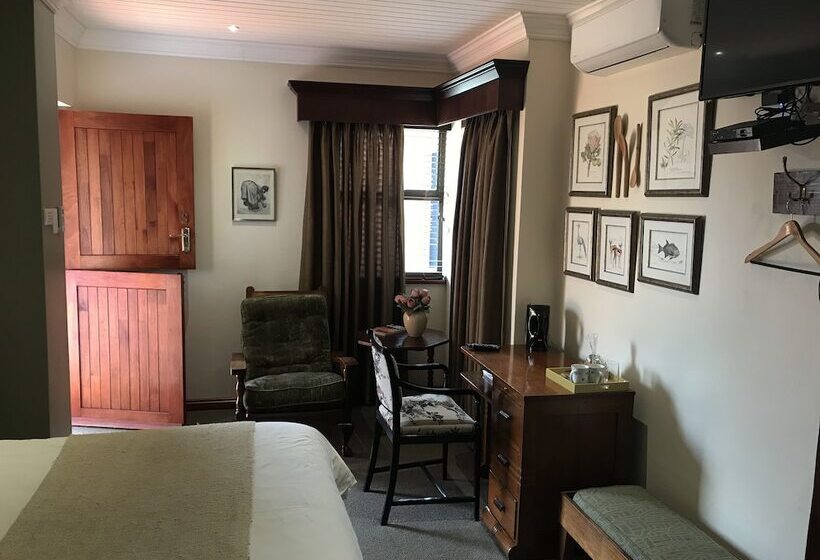 غرفة ديلوكس, The Crown Guest House