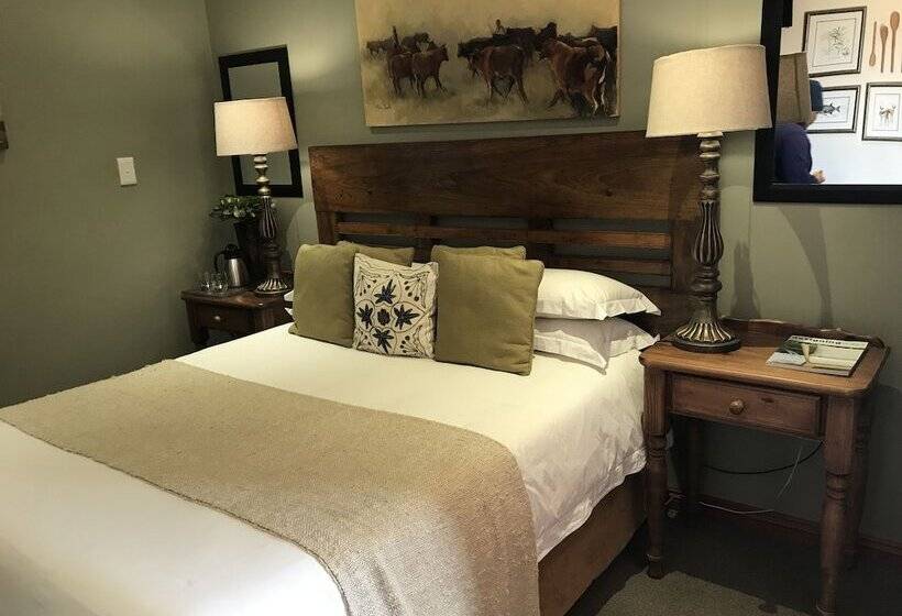 غرفة ديلوكس, The Crown Guest House