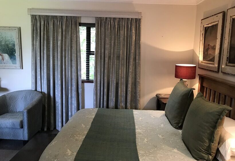 غرفة ديلوكس, The Crown Guest House