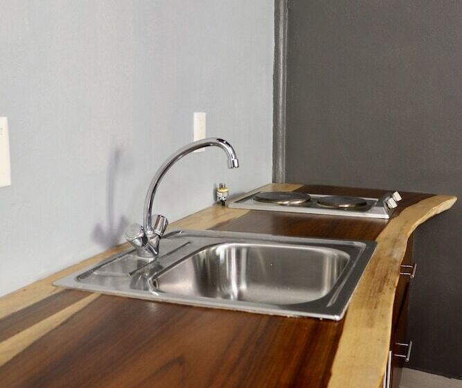 غرفة قياسية, Samanu