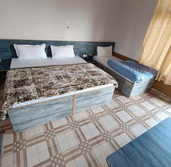 Номер Стандарт Трехместный, Birs & Cottages