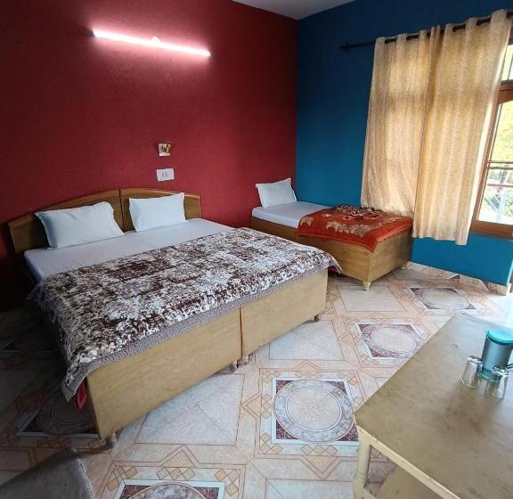 Номер Стандарт Трехместный, Birs & Cottages