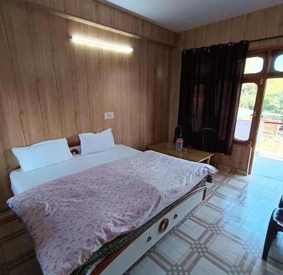 Номер Стандарт Вид на Горы, Birs & Cottages