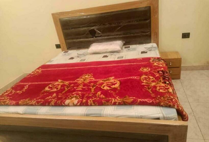 三人经典房间, Oyo 81039 Green Paradise Guest House