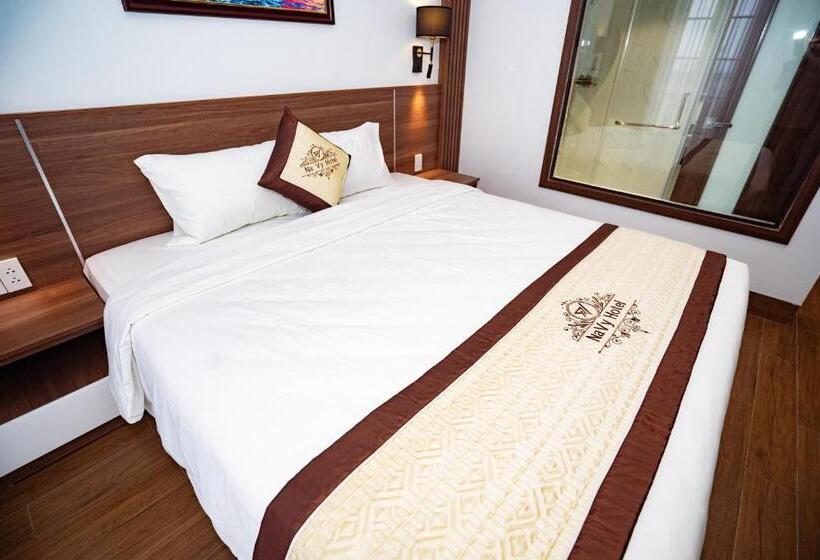 اتاق استاندارد با تخت بزرگ, Navy Hotel Ha Long