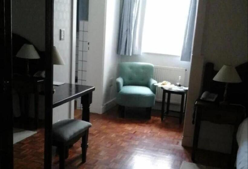 اتاق استاندارد یک نفره, Eberwein