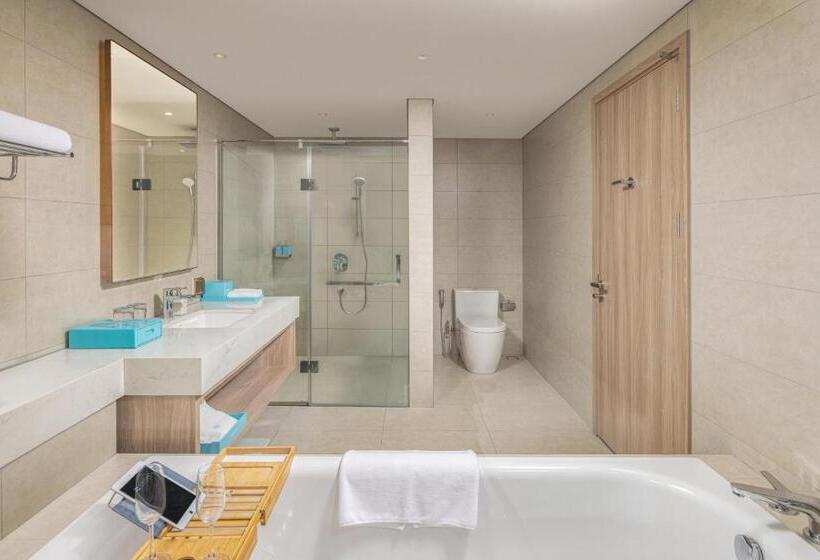 اتاق لوکس با تخت بزرگ, A La Carte Ha Long Bay Residence