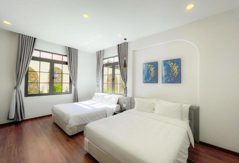 اتاق لوکس چهار تخته, Camellia Villa