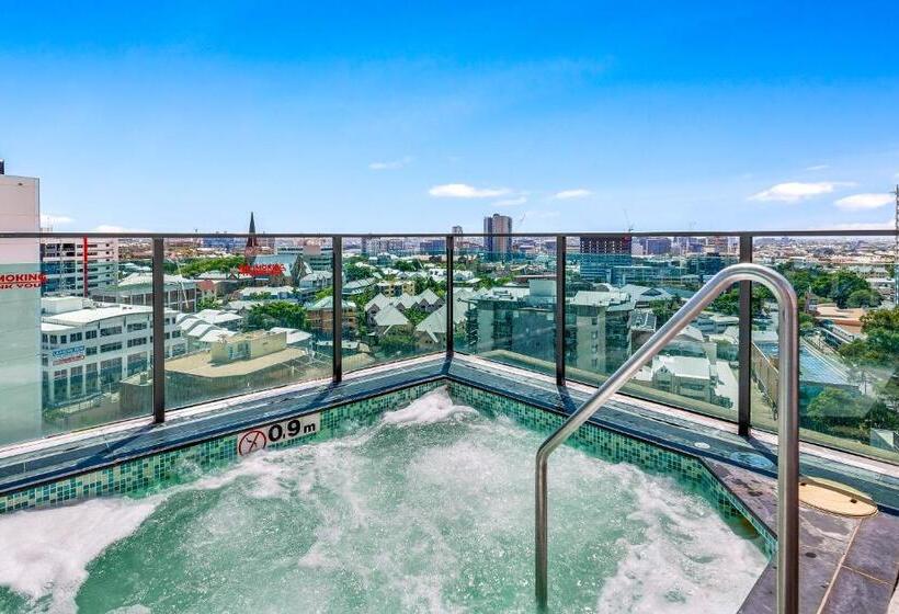 ２ベッドルームアパートメント, Quattro Apartments