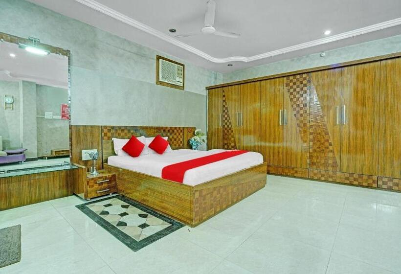 اتاق کلاسیک سه تخته, Flagship Hotel Pragya 4