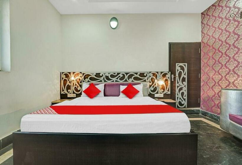 غرفة كلاسيكية ثلاثية, Flagship Hotel Pragya 4