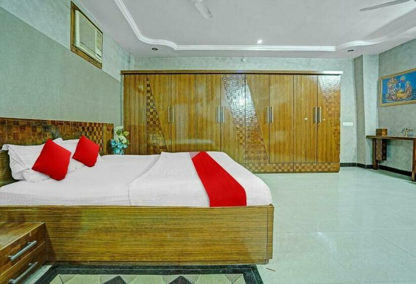 اتاق کلاسیک سه تخته, Flagship Hotel Pragya 4
