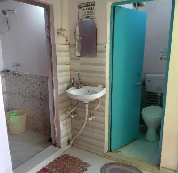 חדר בסיסי לשלושה, Superinn Home Stay& Guest House