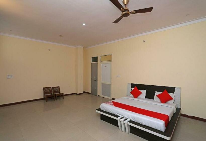 Трехместный Номер Классика, Oyo Townhouse 918 Mehak Garden