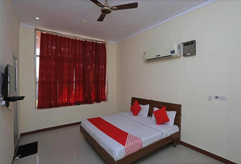 Трехместный Номер Классика, Oyo Townhouse 918 Mehak Garden