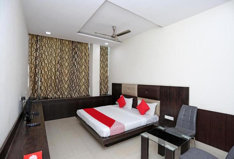 Трехместный Номер Классика, Oyo Townhouse 918 Mehak Garden