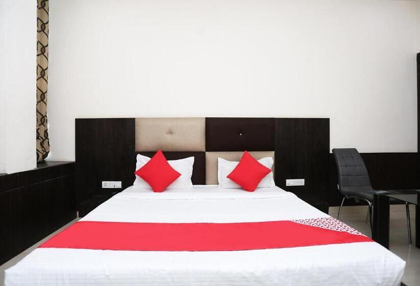 Трехместный Номер Классика, Oyo Townhouse 918 Mehak Garden