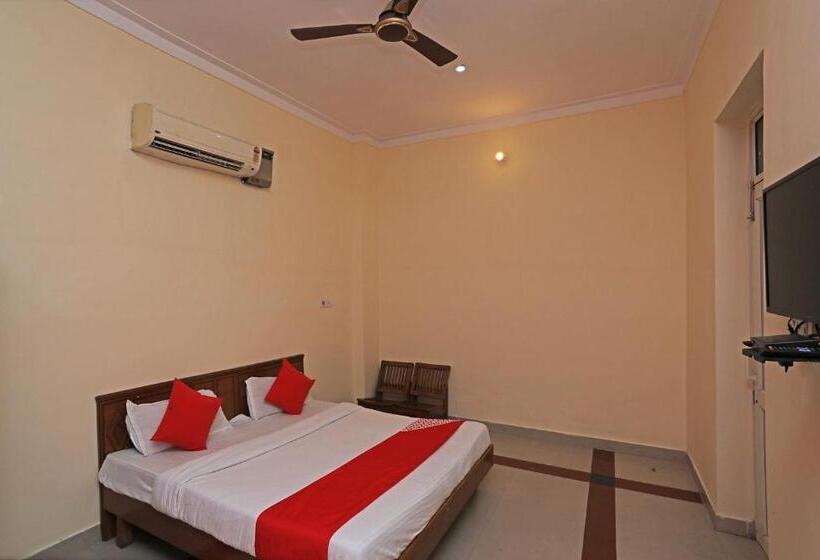 Трехместный Номер Классика, Oyo Townhouse 918 Mehak Garden