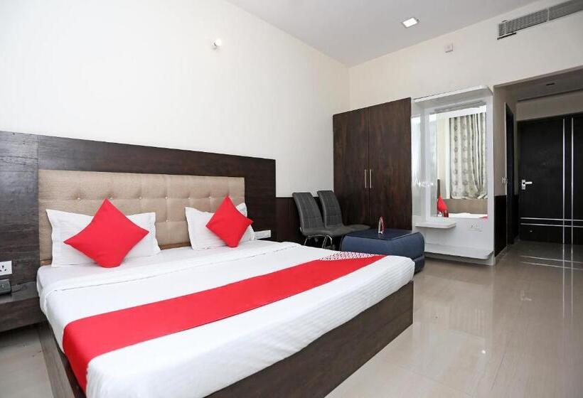 Трехместный Номер Классика, Oyo Townhouse 918 Mehak Garden