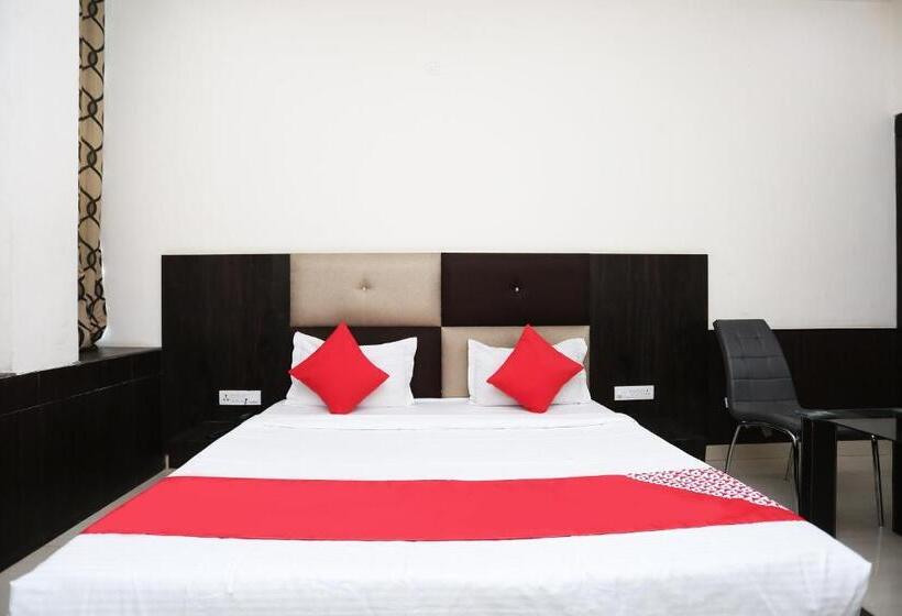 Трехместный Номер Классика, Oyo Townhouse 918 Mehak Garden