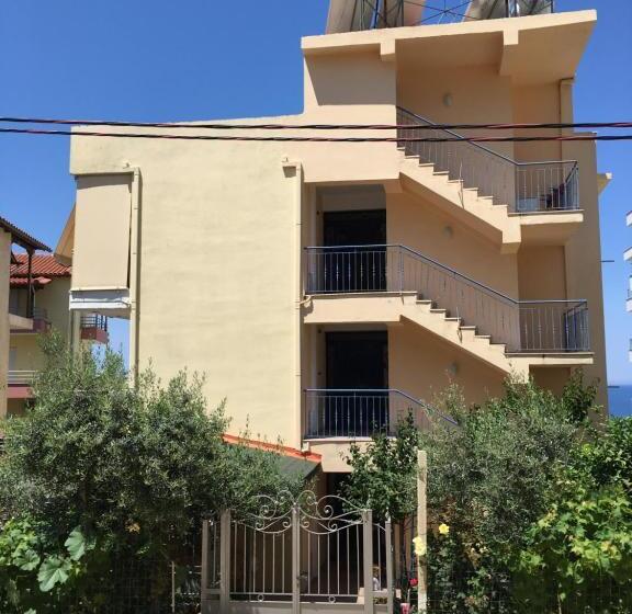 إستوديو قياسى, Vila Lemon Tree