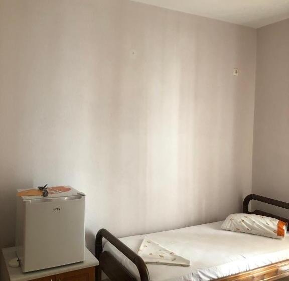 إستوديو قياسى, Vila Lemon Tree