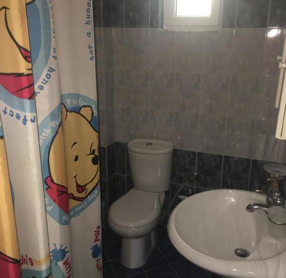 جناح جونيور عائلى, Vila Lemon Tree