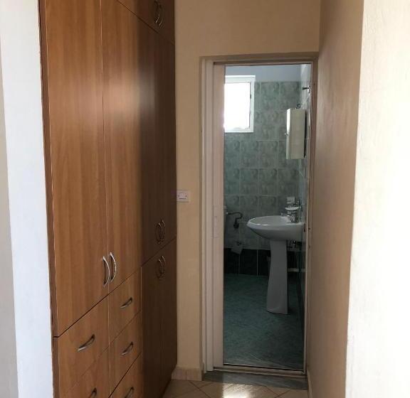 غرفة عائلية مطلّة علي البحر, Vila Lemon Tree