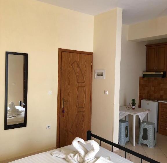 إستديو قياسى مزود بشرفة, Vila Lemon Tree