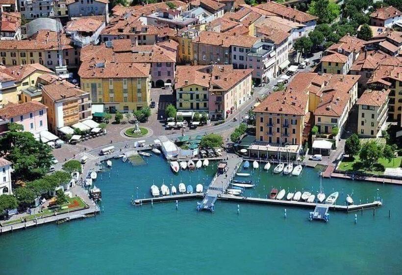 غرفة قياسية, Acquachiara Iseo Deluxe Bed & Breakfast Iseo Center With Garden And Parking Inside