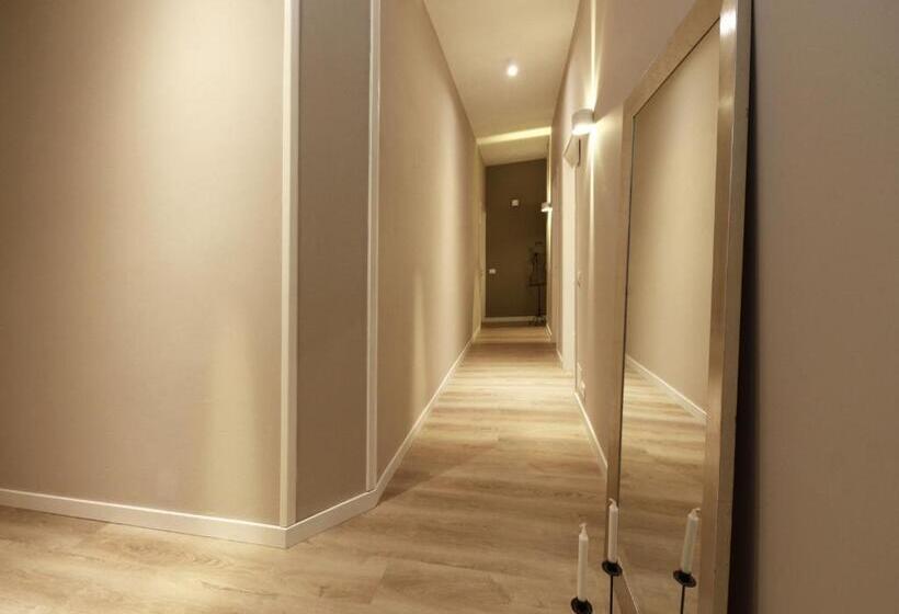 غرفة أساسية, Acquachiara Iseo Deluxe Bed & Breakfast Iseo Center With Garden And Parking Inside