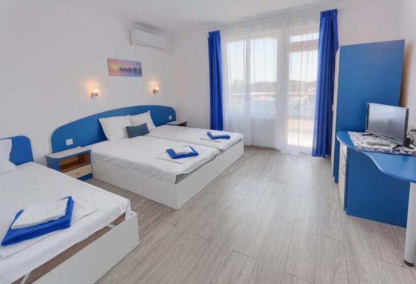 豪华房间, Siyanie Kiten