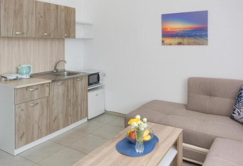 带1个卧室的带海景的公寓, Siyanie Kiten