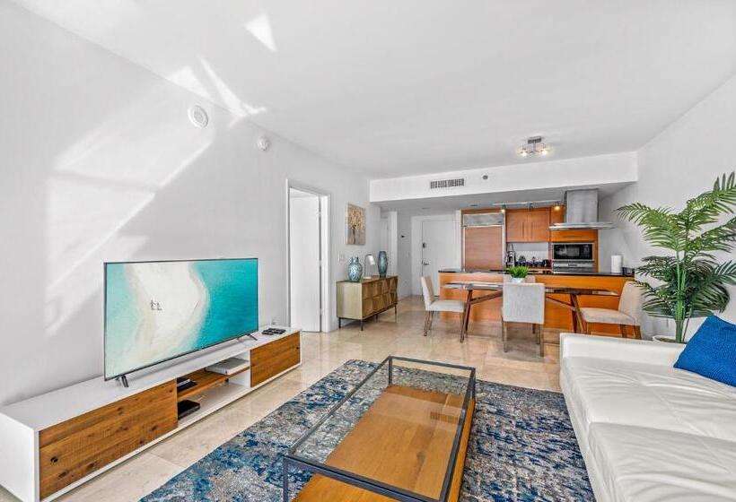 شقة غرفة نوم واحدة مزودة بشُرفة, Icon Brickell Luxury Residence
