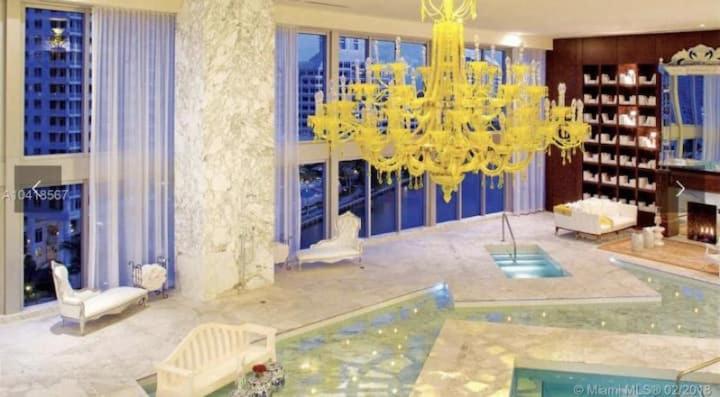 דירה בת חדר שינה 1 עם מרפסת, Icon Brickell Luxury Residence