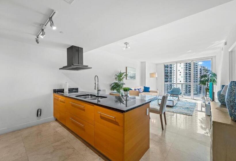 شقة غرفة نوم واحدة مزودة بشُرفة, Icon Brickell Luxury Residence