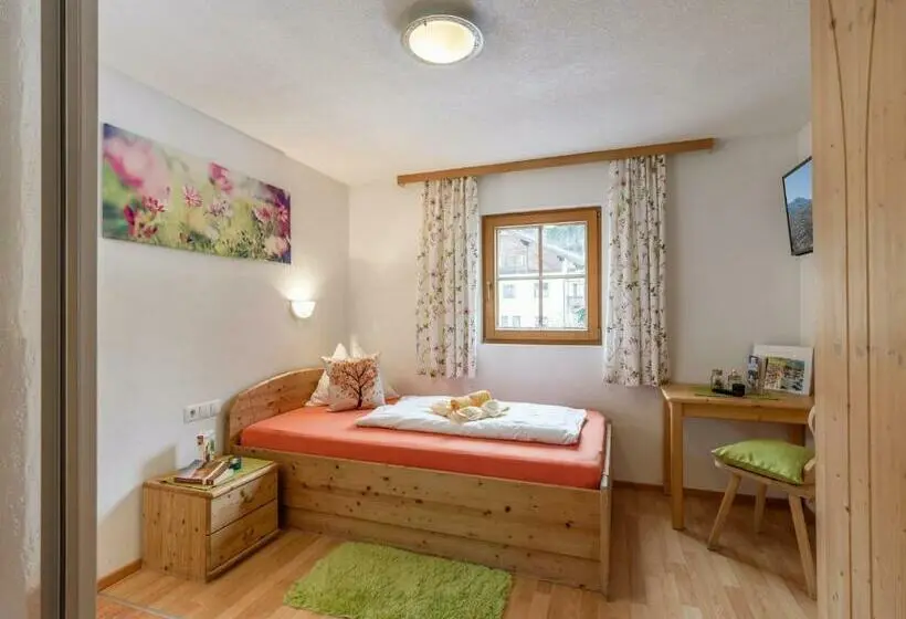 スタンダードシングルルーム, Gästehaus Hochstaffl