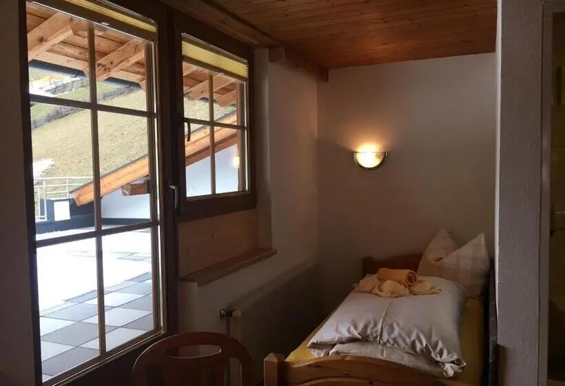 スタンダードトリプルルーム, Gästehaus Hochstaffl