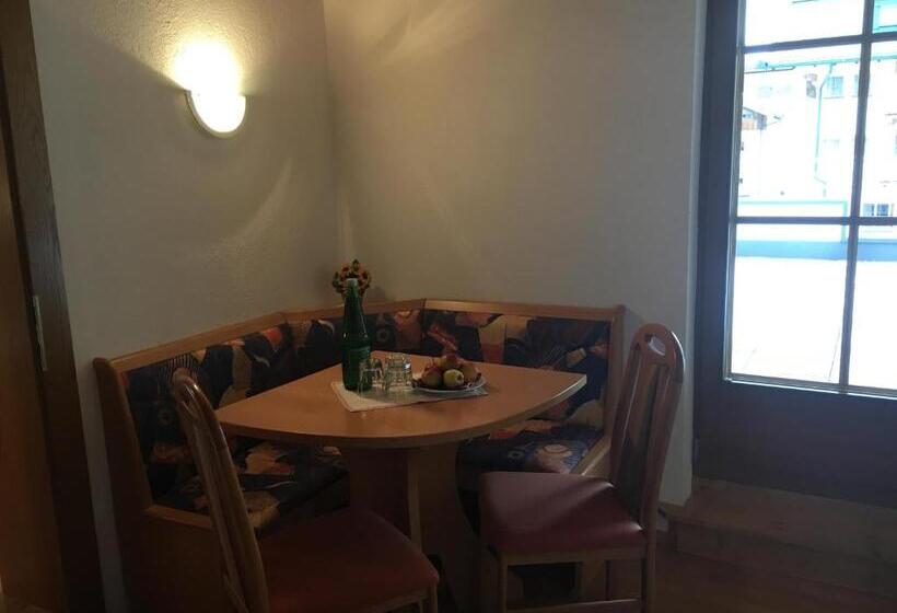 스탠다드 트리플 룸, Gästehaus Hochstaffl