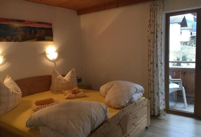 スタンダードルーム, Gästehaus Hochstaffl