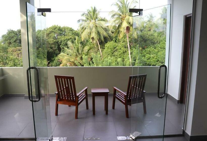 סטודיו סטנדרטי נוף לים, Paradiso