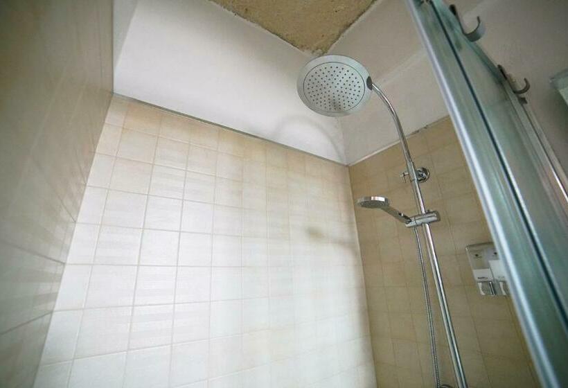 חדר סטנדרט לארבעה, L  Infinito Dei Sassi