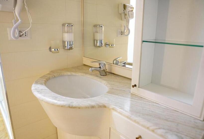 חדר דלוקס, L  Infinito Dei Sassi