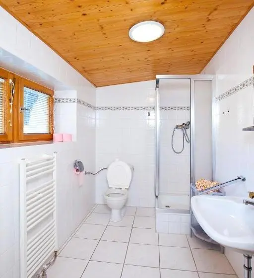Apartament 2 Sypialnie, Pension Rieger