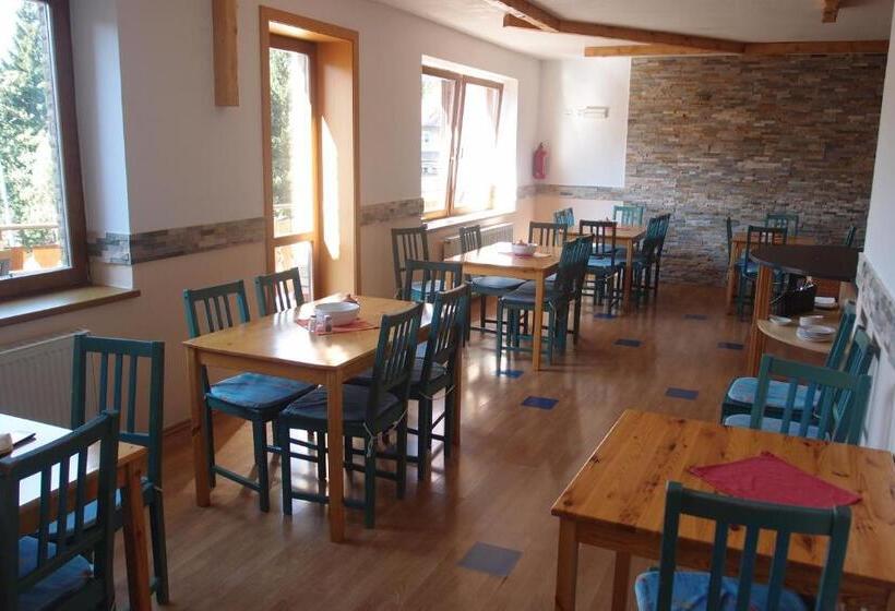 غرفة عائلية, Pension U Studny